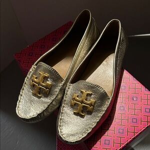 Tory Burch Lowell Driver 2 Loafers/Moccasins, Metallic Rolled Brass, Size 8.5